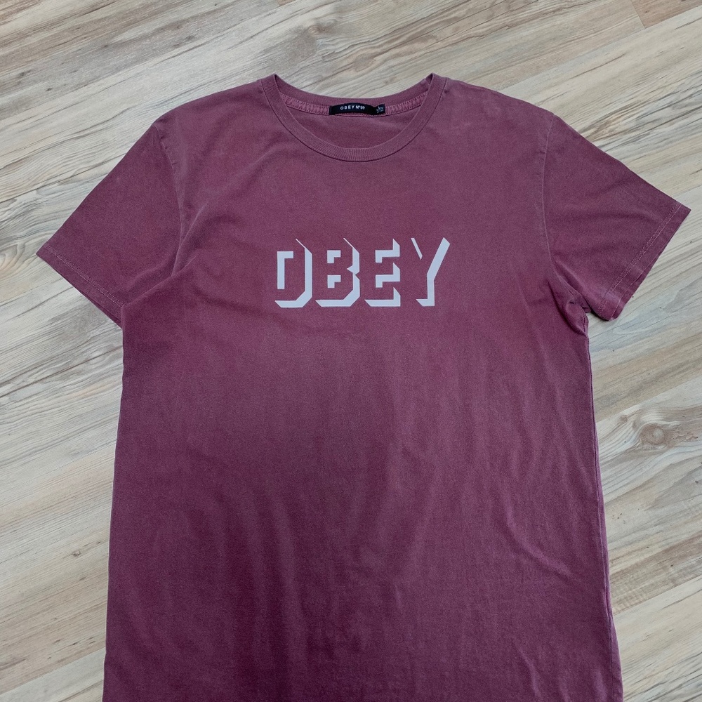 Obey Tee